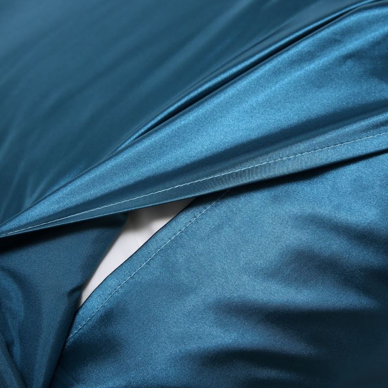 25 Momme Mulberry Silk Pillowcase, Smooth, 51 x 66 cm (20 x 26 in)