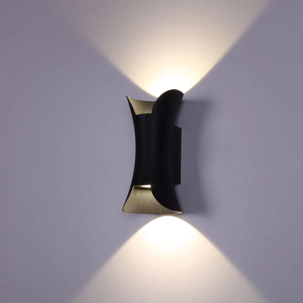 Bolania | Wandleuchte - Wasserdichte LED-Außenleuchte - Langlebige & stilvolle Beleuchtung