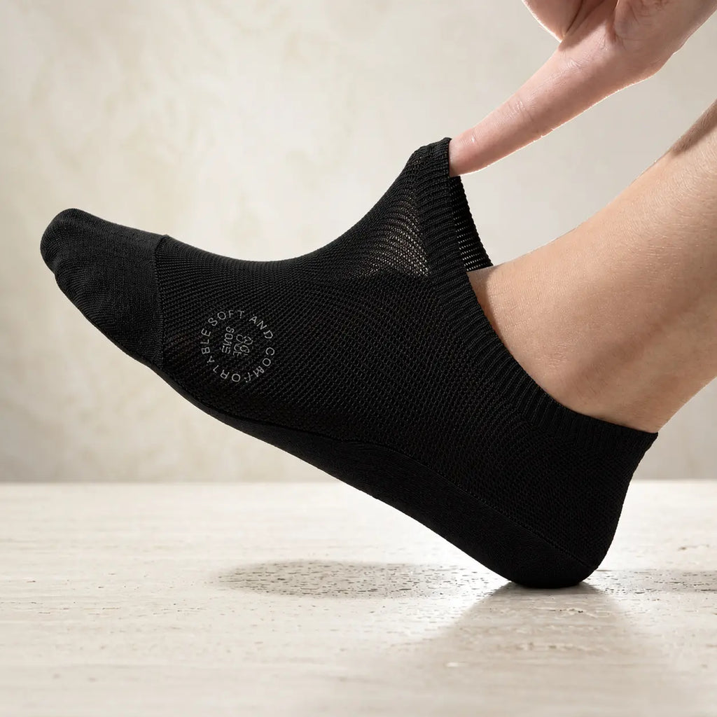 Invisible Sneaker Socks with Mesh Insert, Silicone Heel Grip, Cotton Sole, Unisex