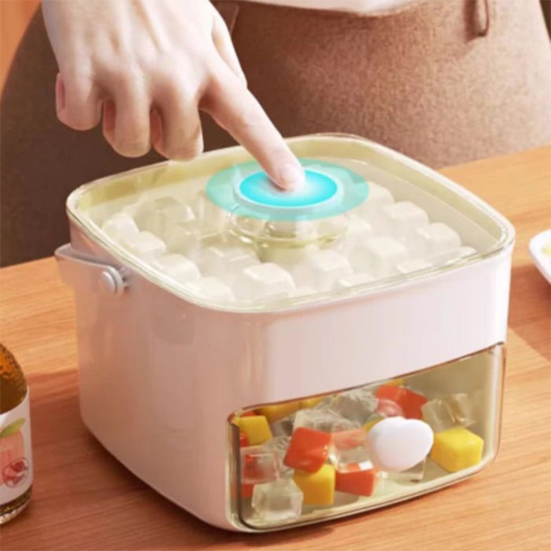 2 - Stufen Eiswürfelbehälter mit Push - Mechanismus Vorratsbox für 48 Eiswürfel und Eiszange aus Lebensmittelechtem Kunststoff - Bolania