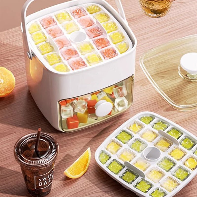 2 - Stufen Eiswürfelbehälter mit Push - Mechanismus Vorratsbox für 48 Eiswürfel und Eiszange aus Lebensmittelechtem Kunststoff - Bolania
