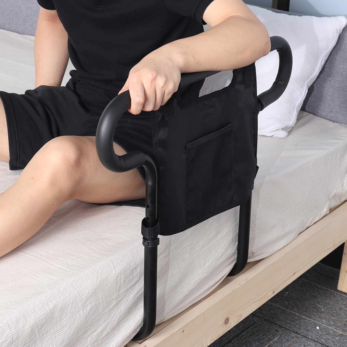 Seniors' Bed Rail with Storage Pouch, 136 kg Capacity, Height-Adjustable as Bed Assist Rail