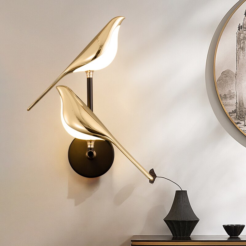 Bolania | Moderne Wandleuchte in Form eines Vogels - Elegante Designbeleuchtung