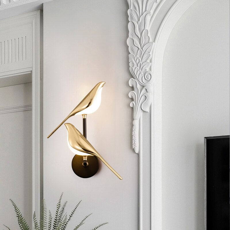 Bolania | Moderne Wandleuchte in Form eines Vogels - Elegante Designbeleuchtung
