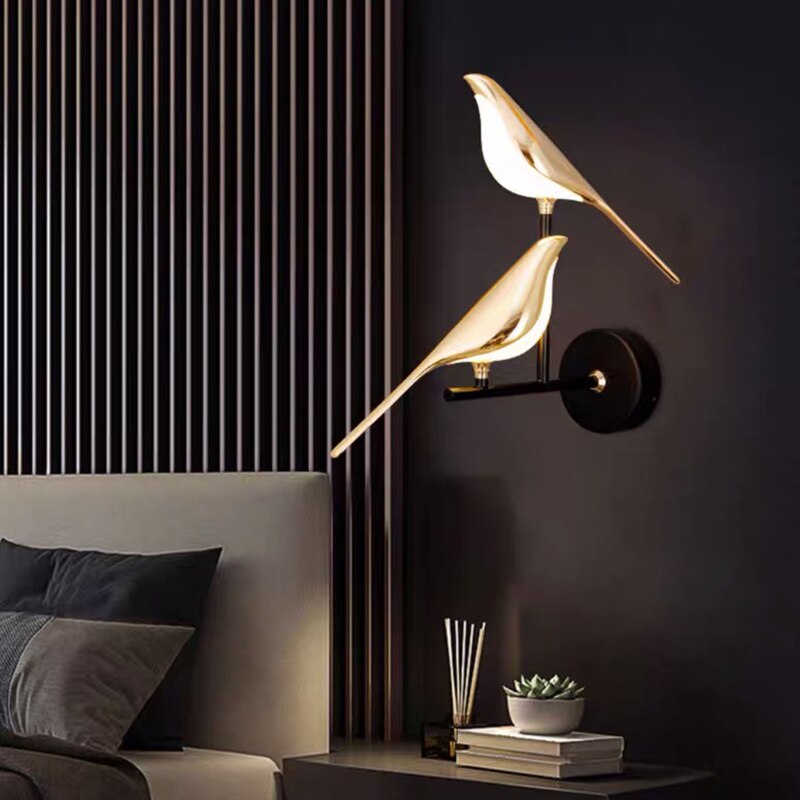 Bolania | Moderne Wandleuchte in Form eines Vogels - Elegante Designbeleuchtung
