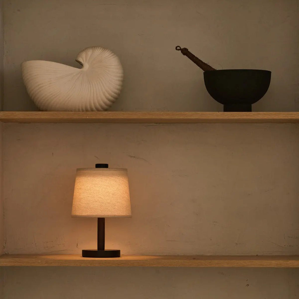 Bolania | Tischlampe - Dimmbare Minimalistische Lampe aus Holz - Wiederaufladbar