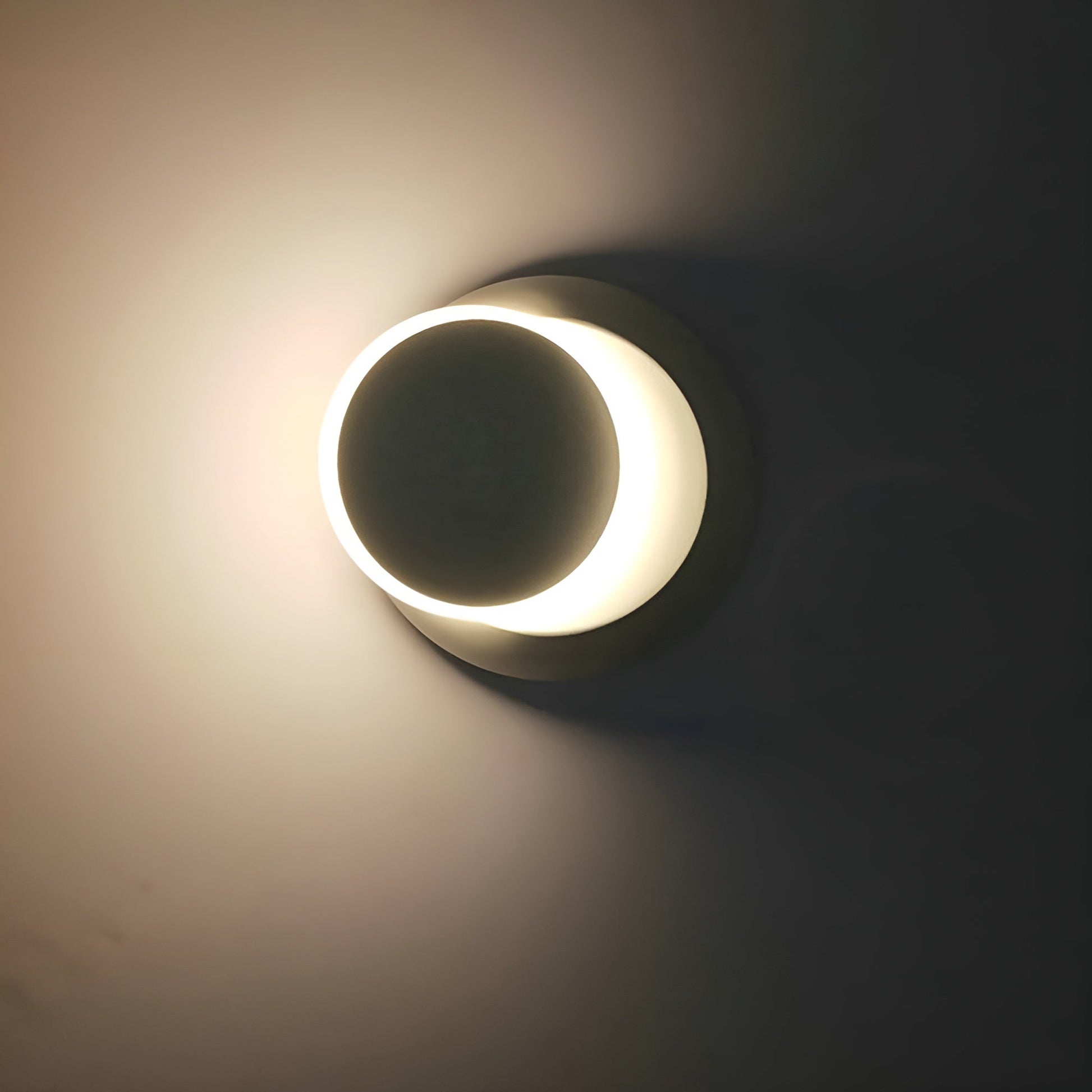 Bolania | Wandleuchte - Modern drehbar - Stilvolles Design - Vielseitige Beleuchtungslösung