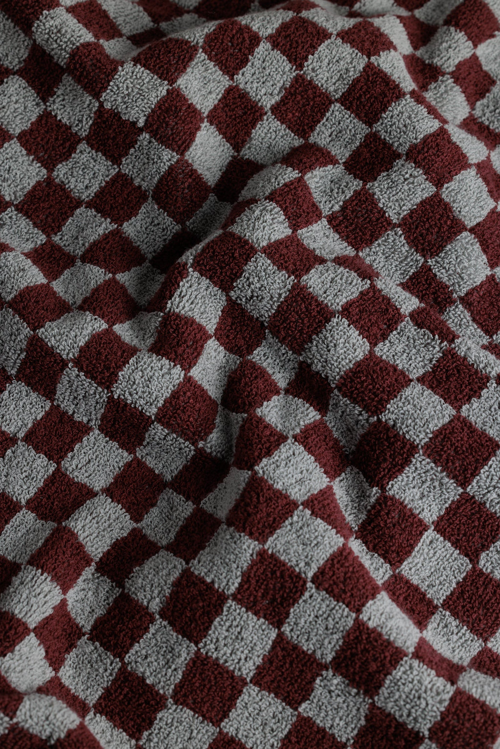 Organic Cotton Towel with Checkerboard Pattern, 500 gsm, Highly Absorbent, for Guest Bathroom