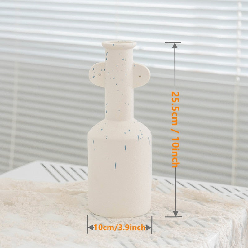 Decorative Ceramic Vase in Creamy White with a Matte Finish and Various Shapes for Dried Flowers and Home Decor