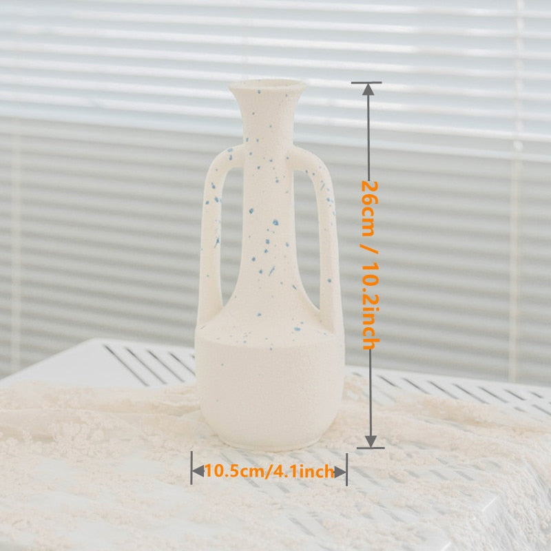 Decorative Ceramic Vase in Creamy White with a Matte Finish and Various Shapes for Dried Flowers and Home Decor