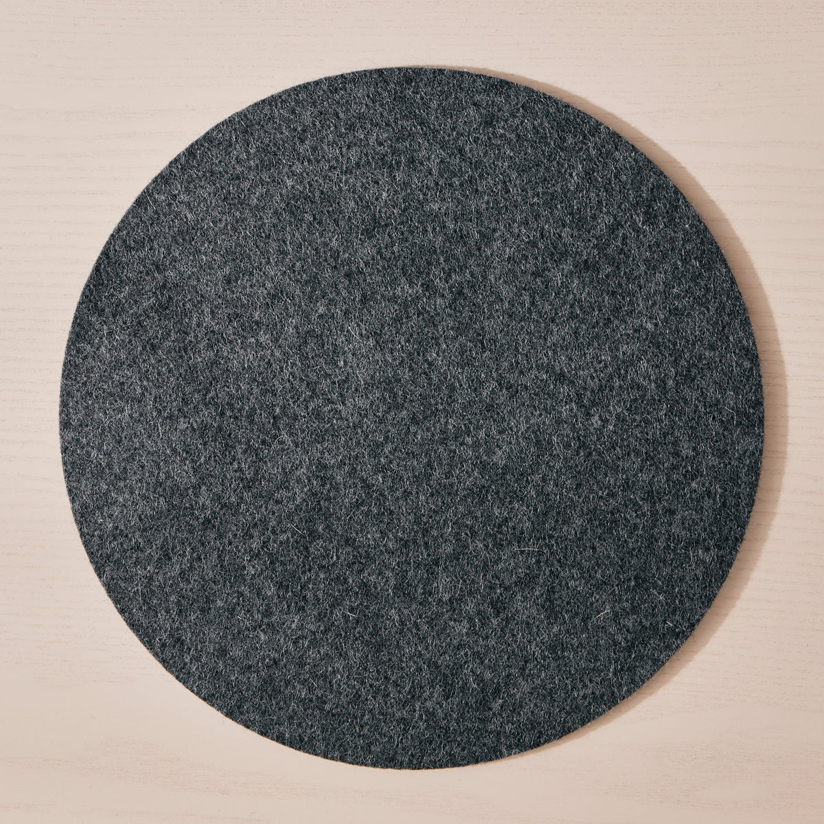 Felt Placemat Round, Die-Cut Edge, Scratch Protection for Dining Table and Sideboard