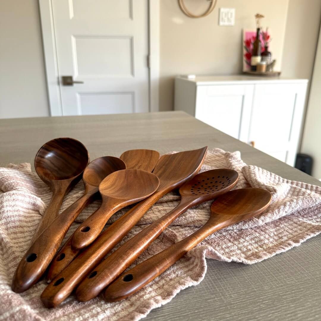 Natural Wood Kitchen Utensil Set with Ladle, Cooking Spoon, Turner, and Skimmer - Non-Stick Friendly for Coated Pans
