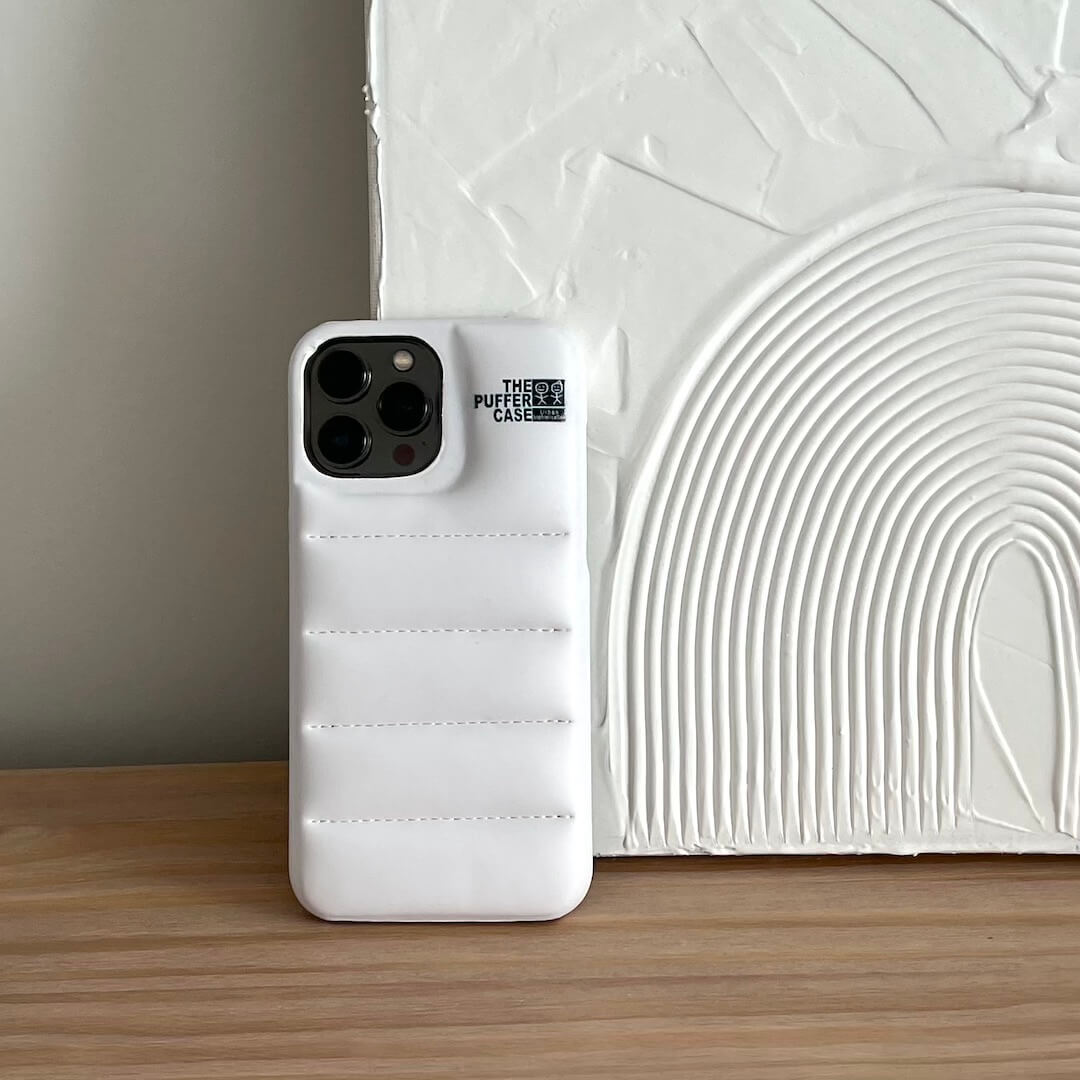 Puffer-Style iPhone Case made of Water-Repellent Polyurethane, Softly Padded and Trendy for iPhone 11 to 14 Pro Max