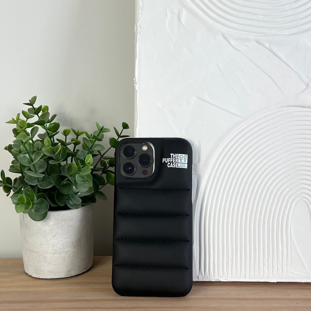 Puffer-Style iPhone Case made of Water-Repellent Polyurethane, Softly Padded and Trendy for iPhone 11 to 14 Pro Max