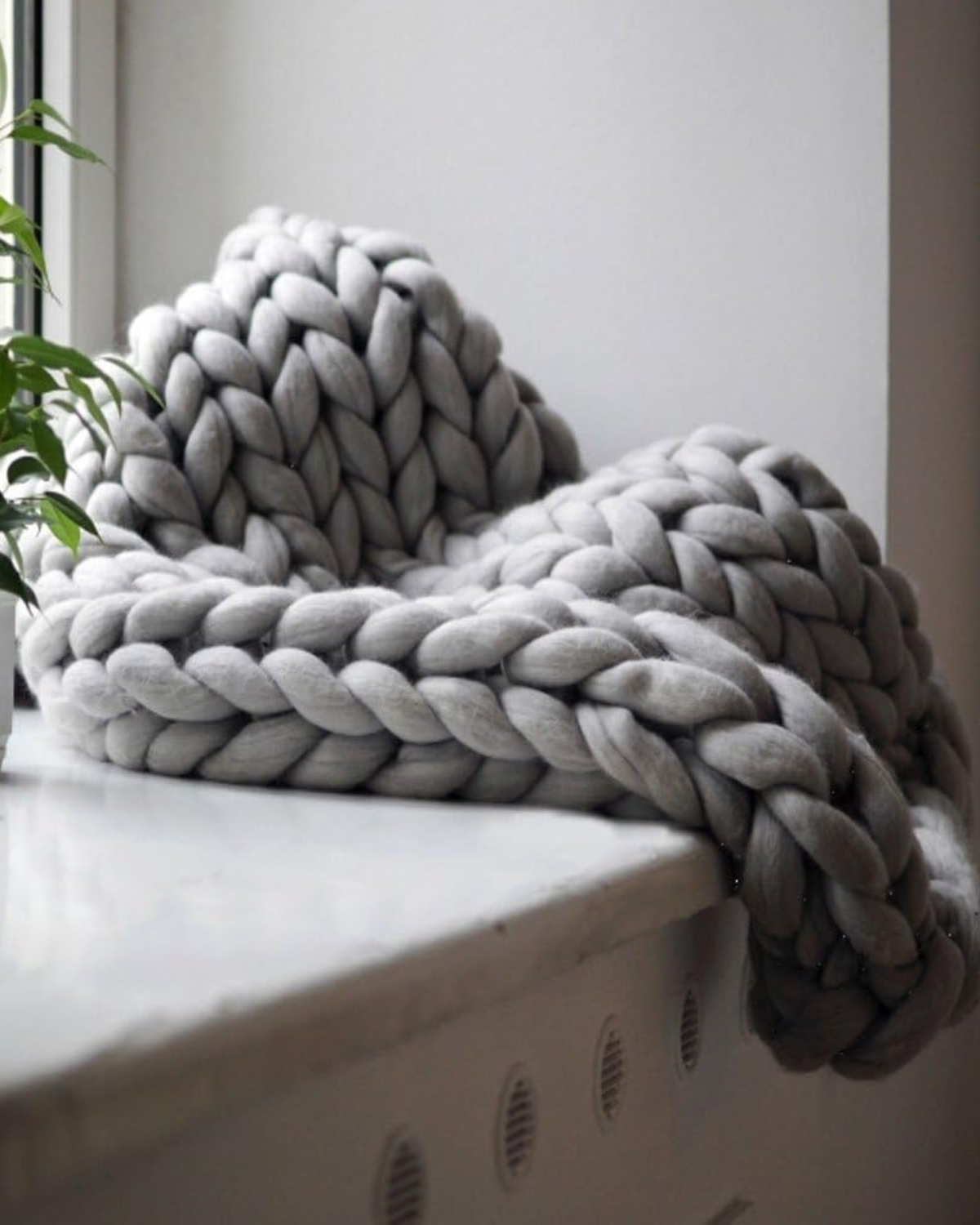 Majesté Luxe – Handgestrickte Kuscheldecke mit Extrastarker Struktur