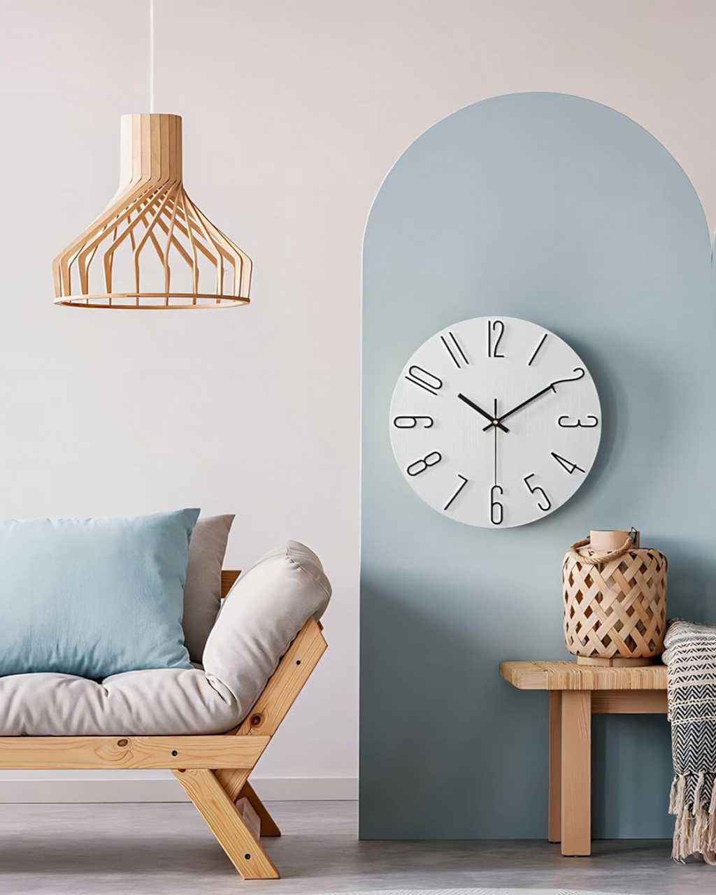 Nordica – Minimalistische Wanduhr aus Holzoptik