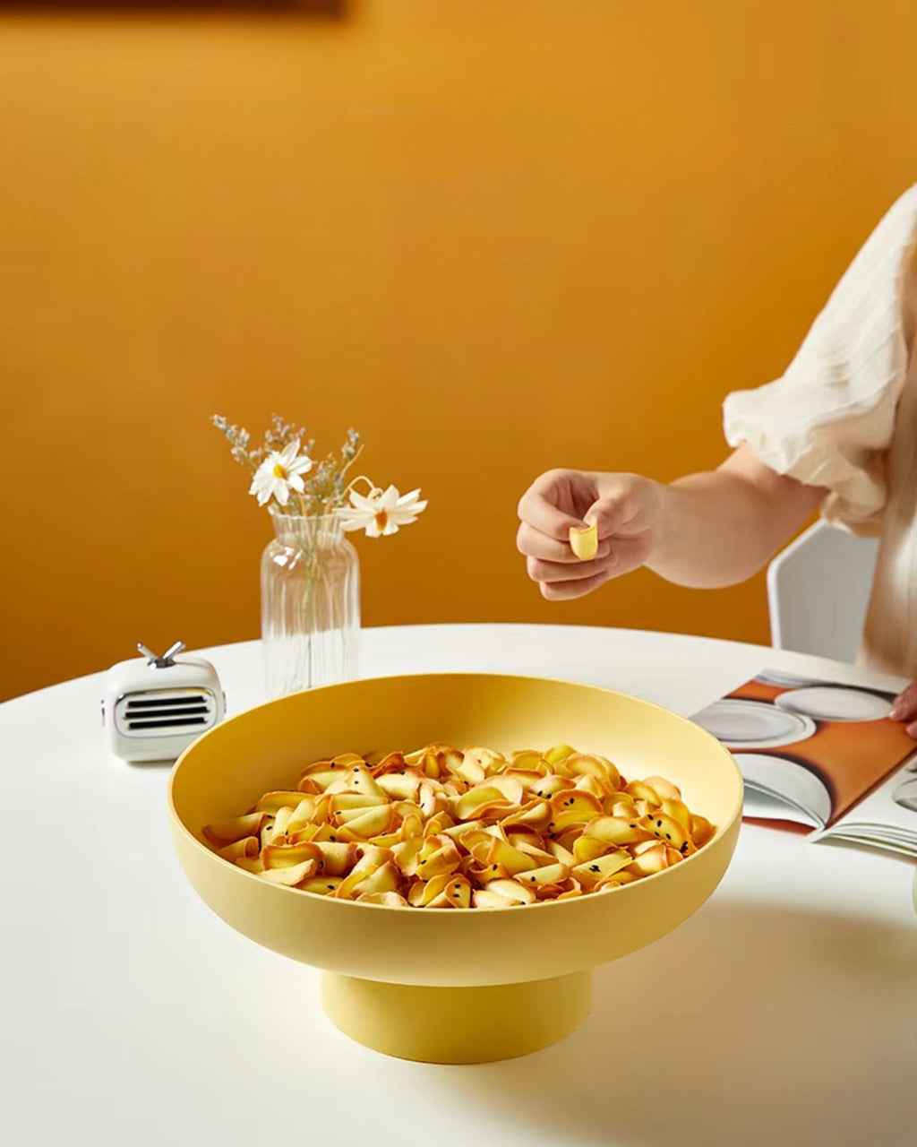 Retrovia Élégance – Stilvolle Servierschale im Vintage-Look