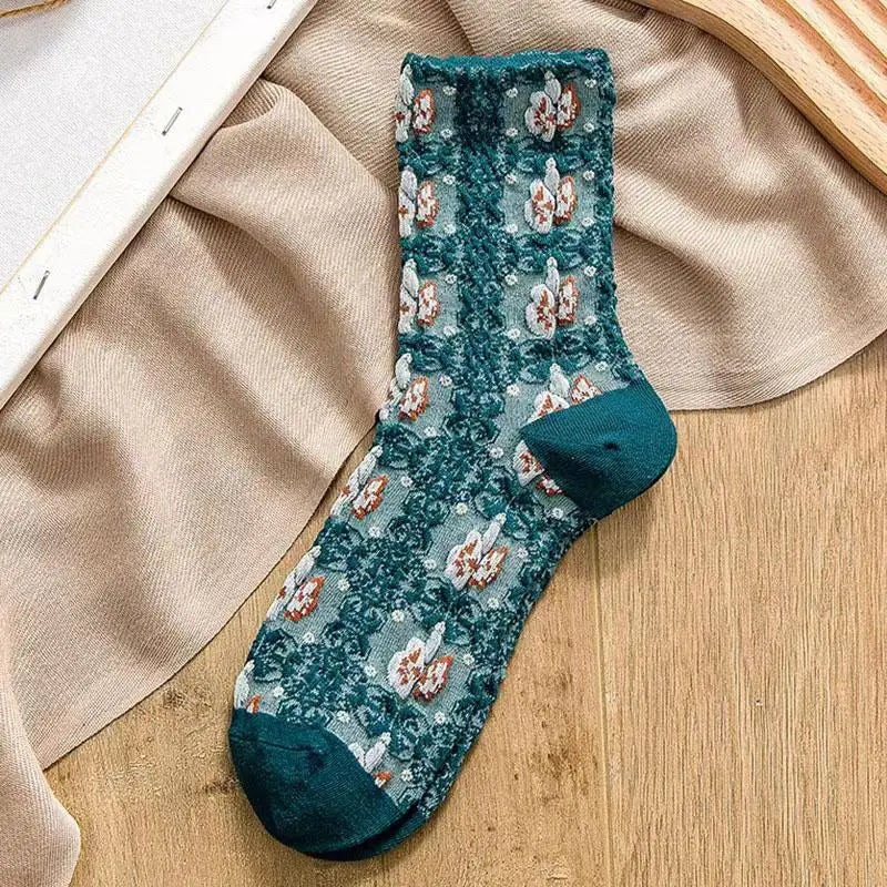 Women's Cotton Socks with Knitted Floral Pattern, Reinforced Heel