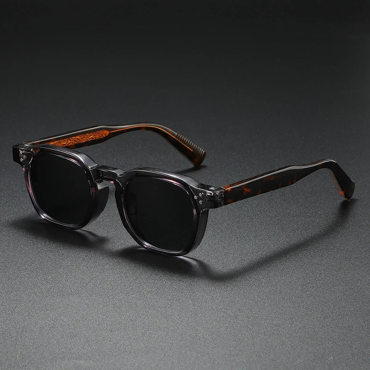Sunglasses with Polarized Lenses and UV400 Protection, Tortoiseshell Temples, Square Frame
