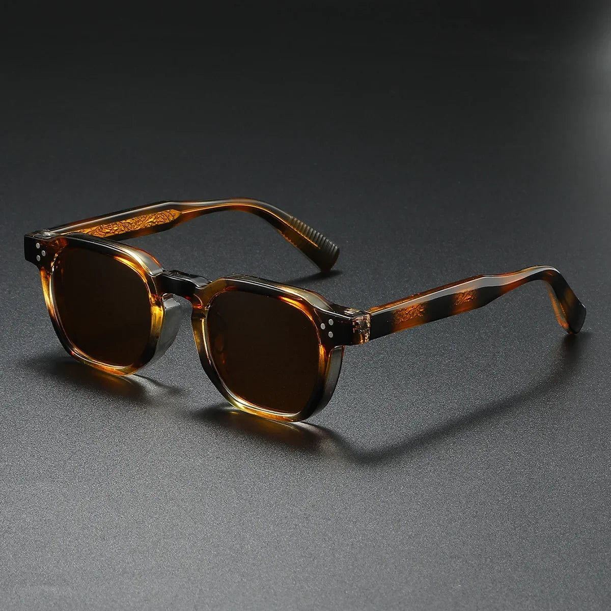 Sunglasses with Polarized Lenses and UV400 Protection, Tortoiseshell Temples, Square Frame