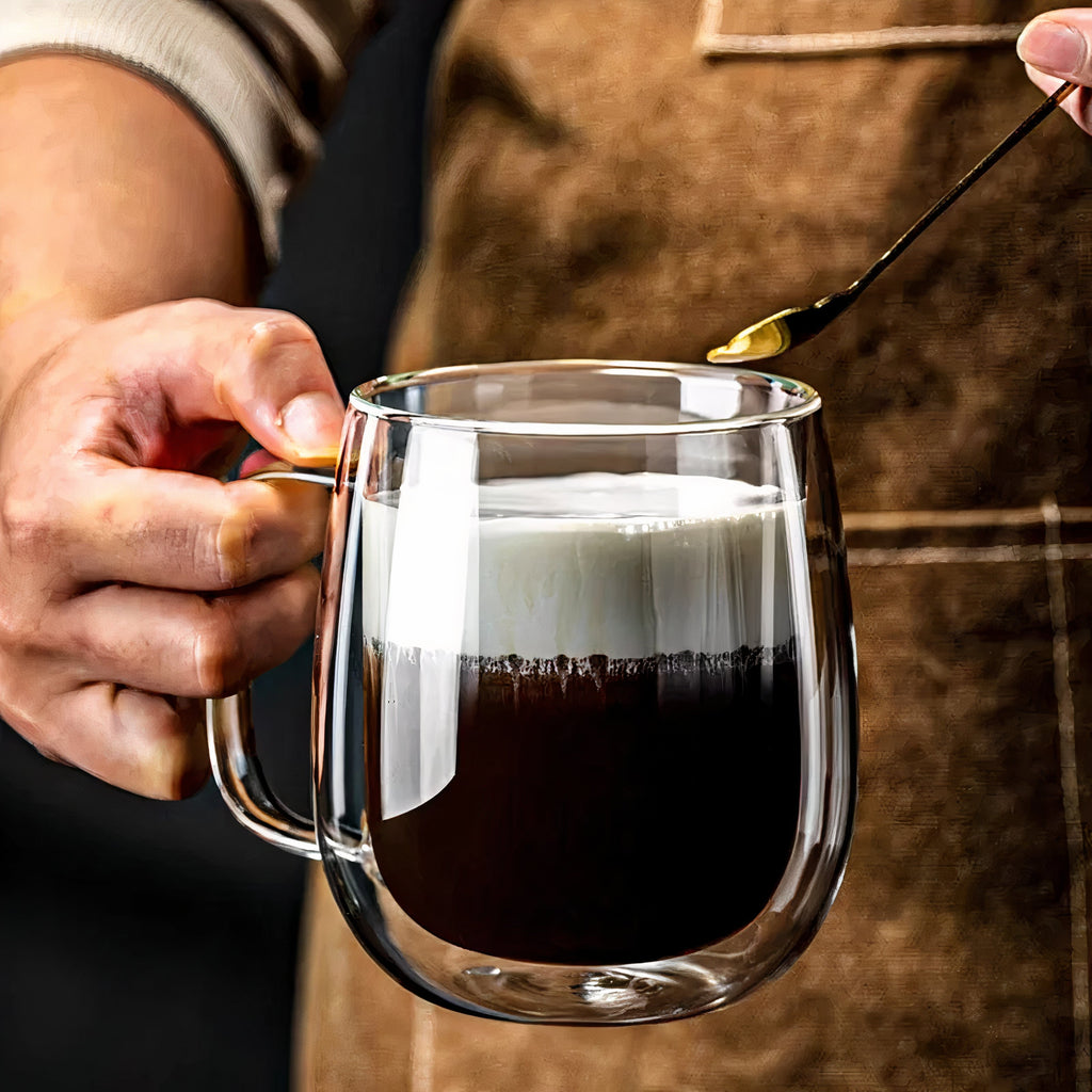 Doppelwandige Kaffeegläser aus Glas mit Henkel, 350 ml (11,8 fl oz), Schwebeeffekt und Isolierend