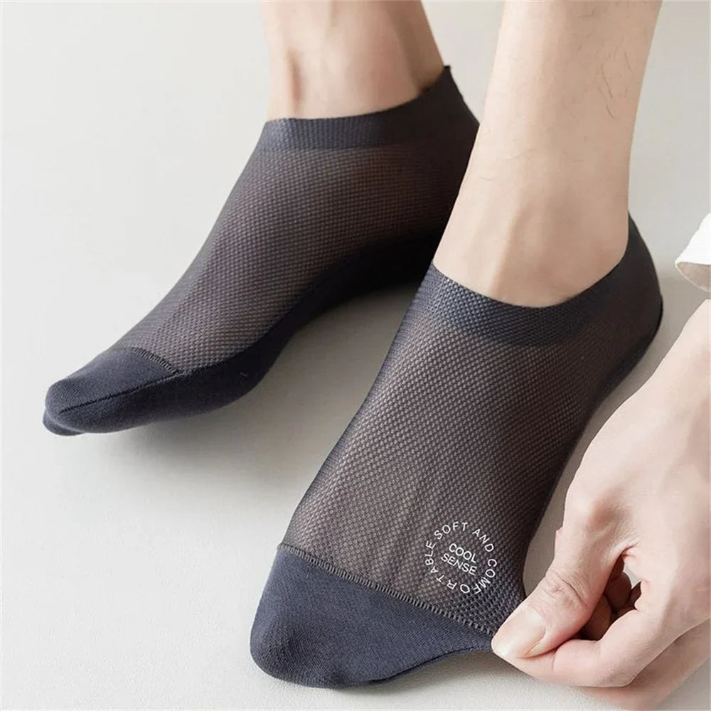 Invisible Sneaker Socks with Mesh Insert, Silicone Heel Grip, Cotton Sole, Unisex