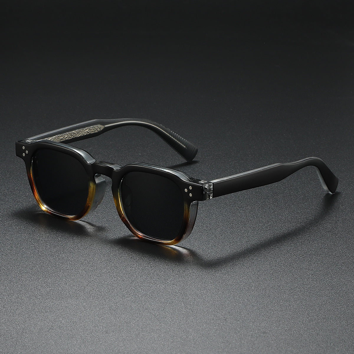 Sunglasses with Polarized Lenses and UV400 Protection, Tortoiseshell Temples, Square Frame