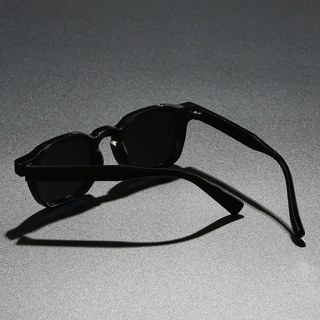 Sonnenbrille mit Polarisierten Gläsern und UV400 Schutz, Bügel im Schildpattmuster, Eckige Fassung