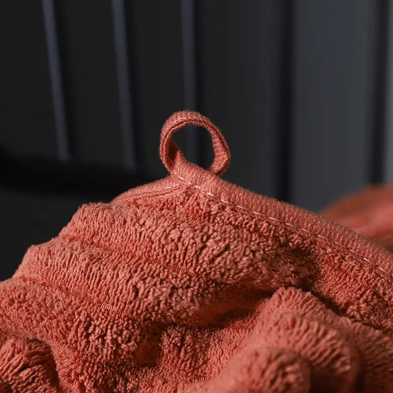 Tavira Chenille-Handtuch-Set – Luxuriöser Komfort in Naturtönen