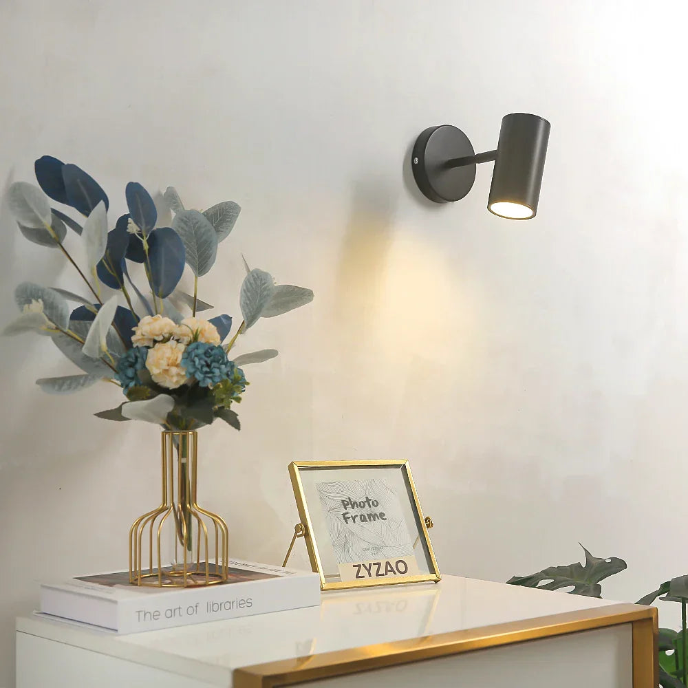 Bolania | Wandleuchte - Moderne LED-Lampe in gebürstetem Gold - Verstellbar