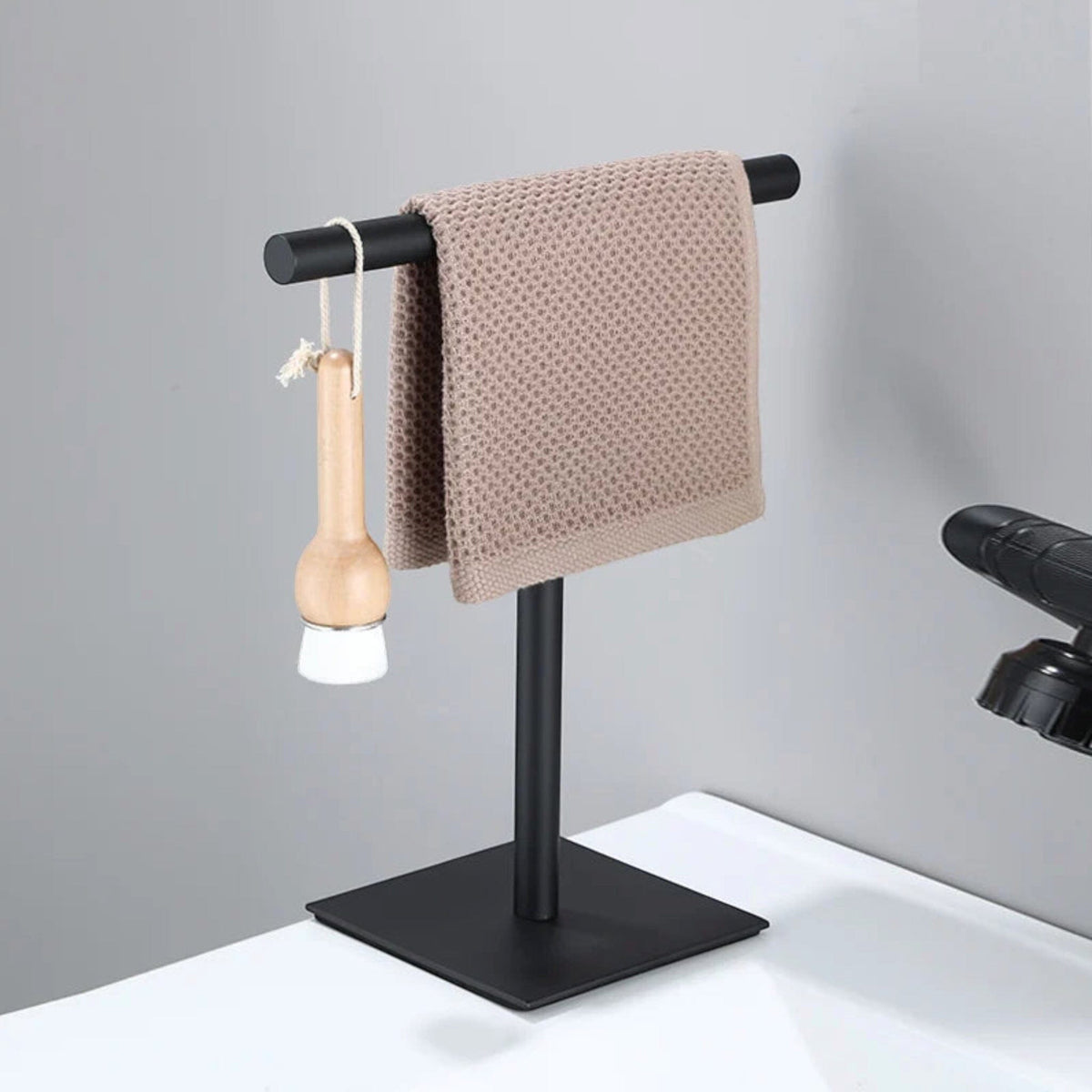 Freestanding Towel Holder with Square Base Plate, T-Shape for Washbasin and Kitchen, Matte