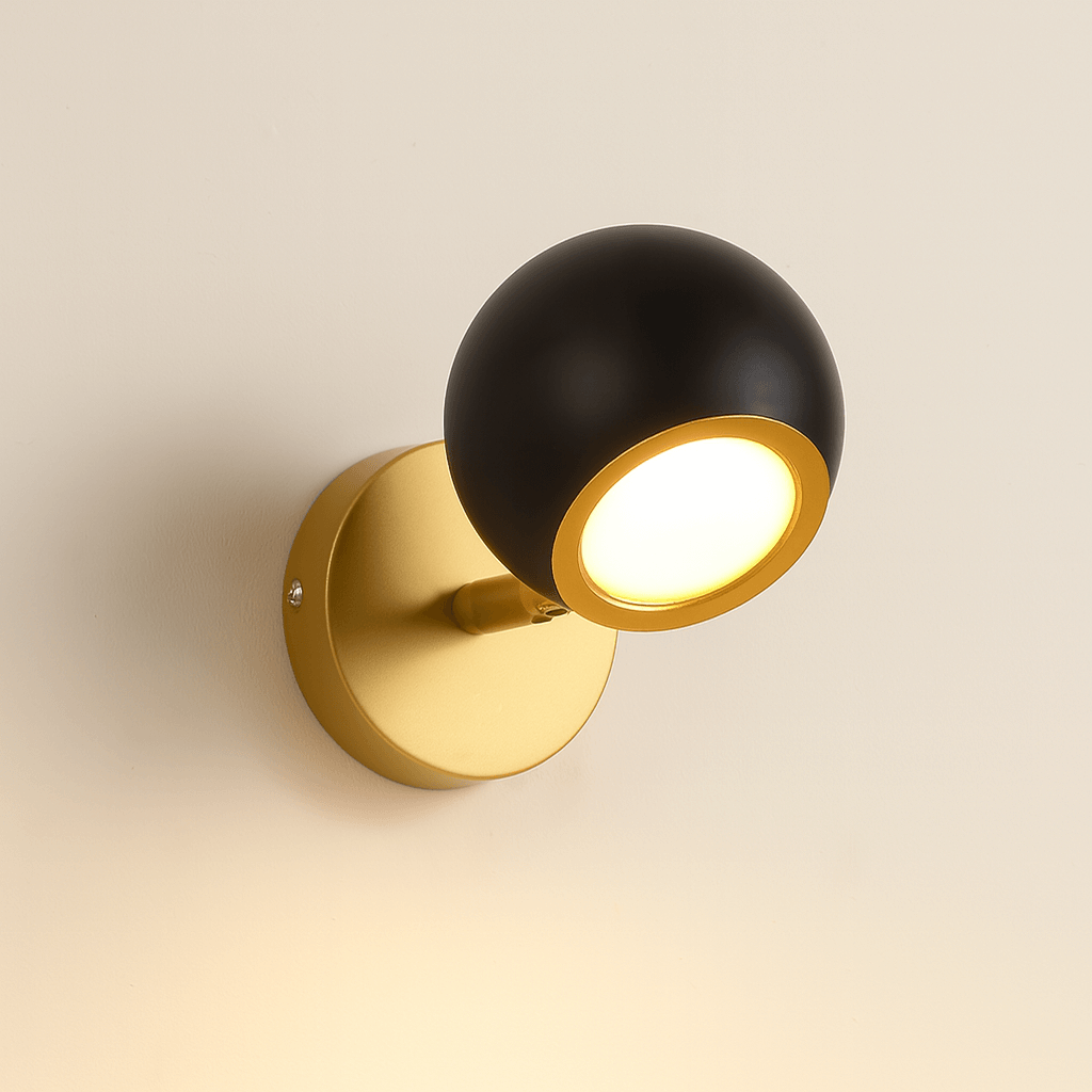 Bolania | Wandleuchte - Elegantes kugelförmiges Design mit goldenen Akzenten - Modernes Dekor - Bolania