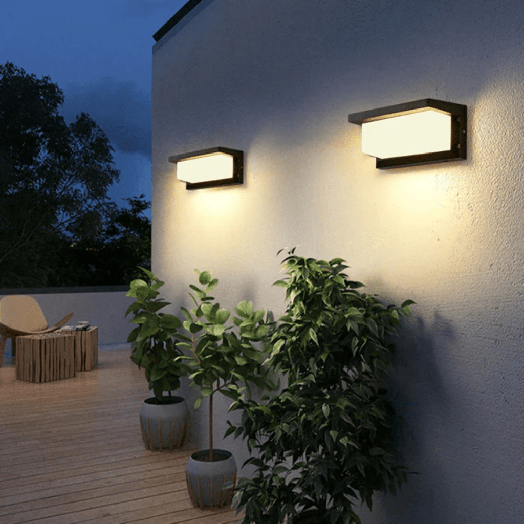 Bolania | Wandleuchte - Sensor - aktiviertes, wetterfestes Design für den Außenbereich - Bolania