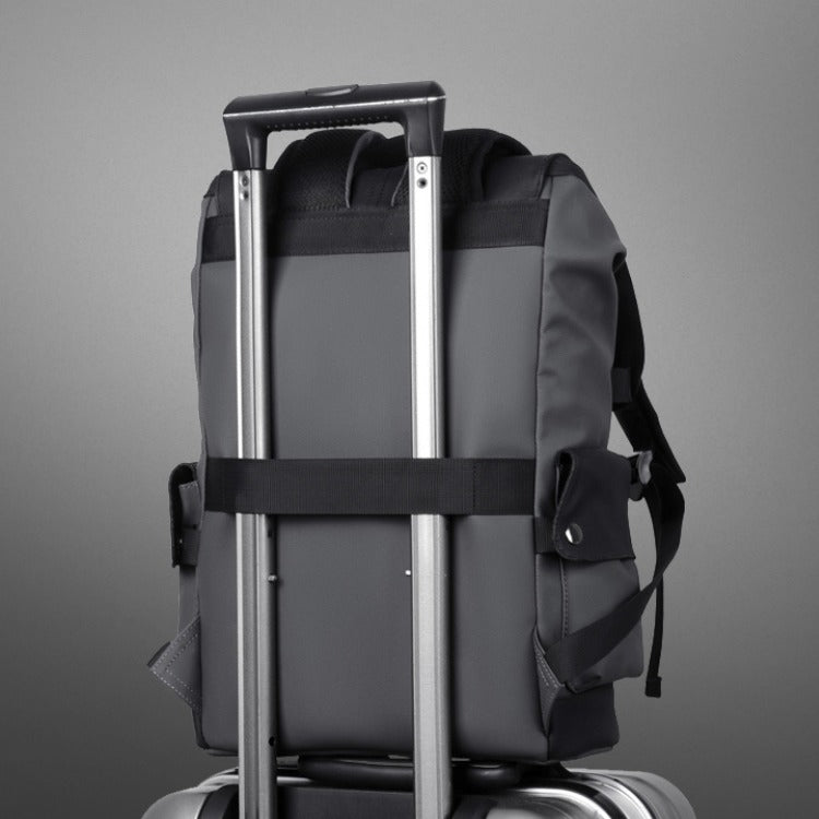 Wasserdichter Rucksack 25 Liter mit USB-Anschluss Laptopfach Klappdeckel Mehrere Fächer für Büro Schule und Reise