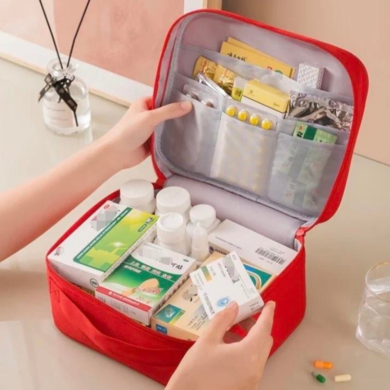 Erste - Hilfe - Tasche für Reisen Medizin - Aufbewahrung mit Mehreren Fächern aus Nylon Kompakt mit Reißverschluss in 3 Größen - Bolania