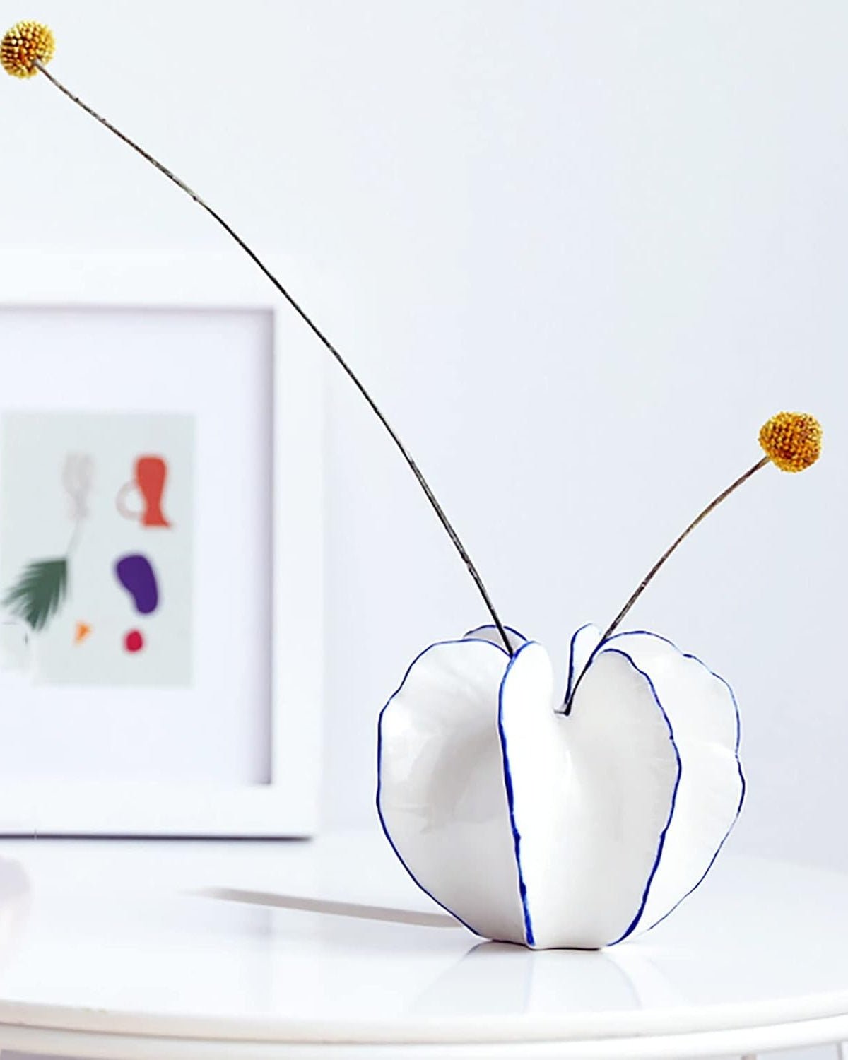 Floravia Aurea – Elegante Keramikvase mit Skulpturaler Silhouette - Bolania