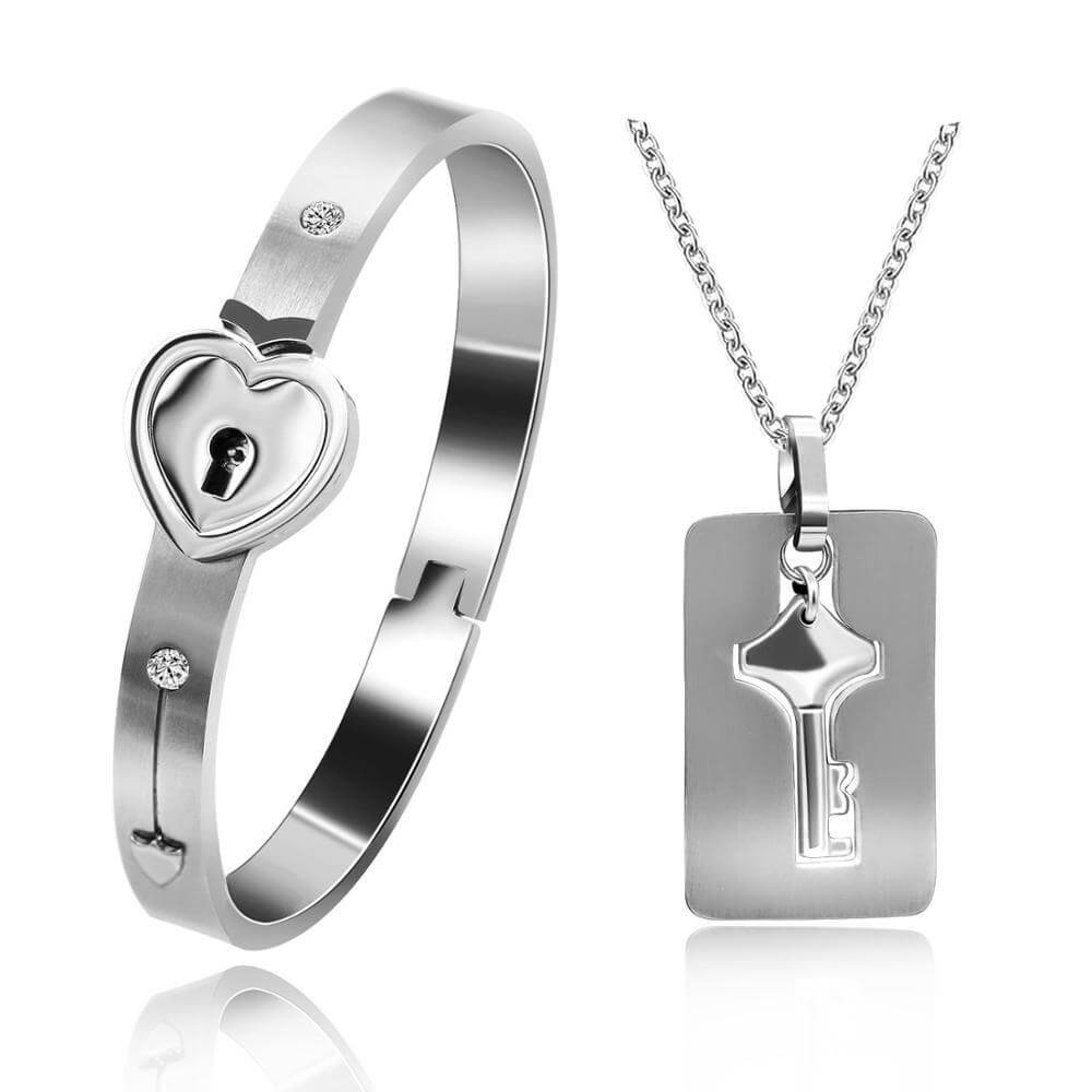 Couples Partner Jewelry Set Bracelet with Heart Lock and Necklace with Key Pendant Made of Stainless Steel, Silver-Colored