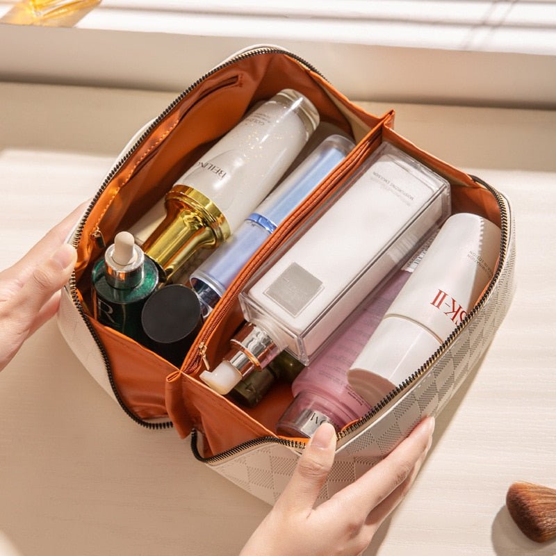 Kosmetiktasche aus PU - Leder mit Schachbrett - Prägung Mehrere Innenfächer und Wasserabweisende Oberfläche für Reise und Alltag - Bolania