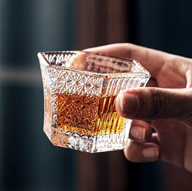 Luminor Kristallglas – Geometrische Eleganz für feine Drinks - Bolania