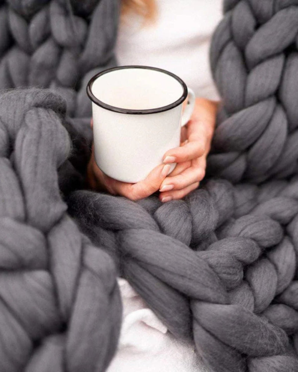 Majesté Luxe – Handgestrickte Kuscheldecke mit Extrastarker Struktur - Bolania