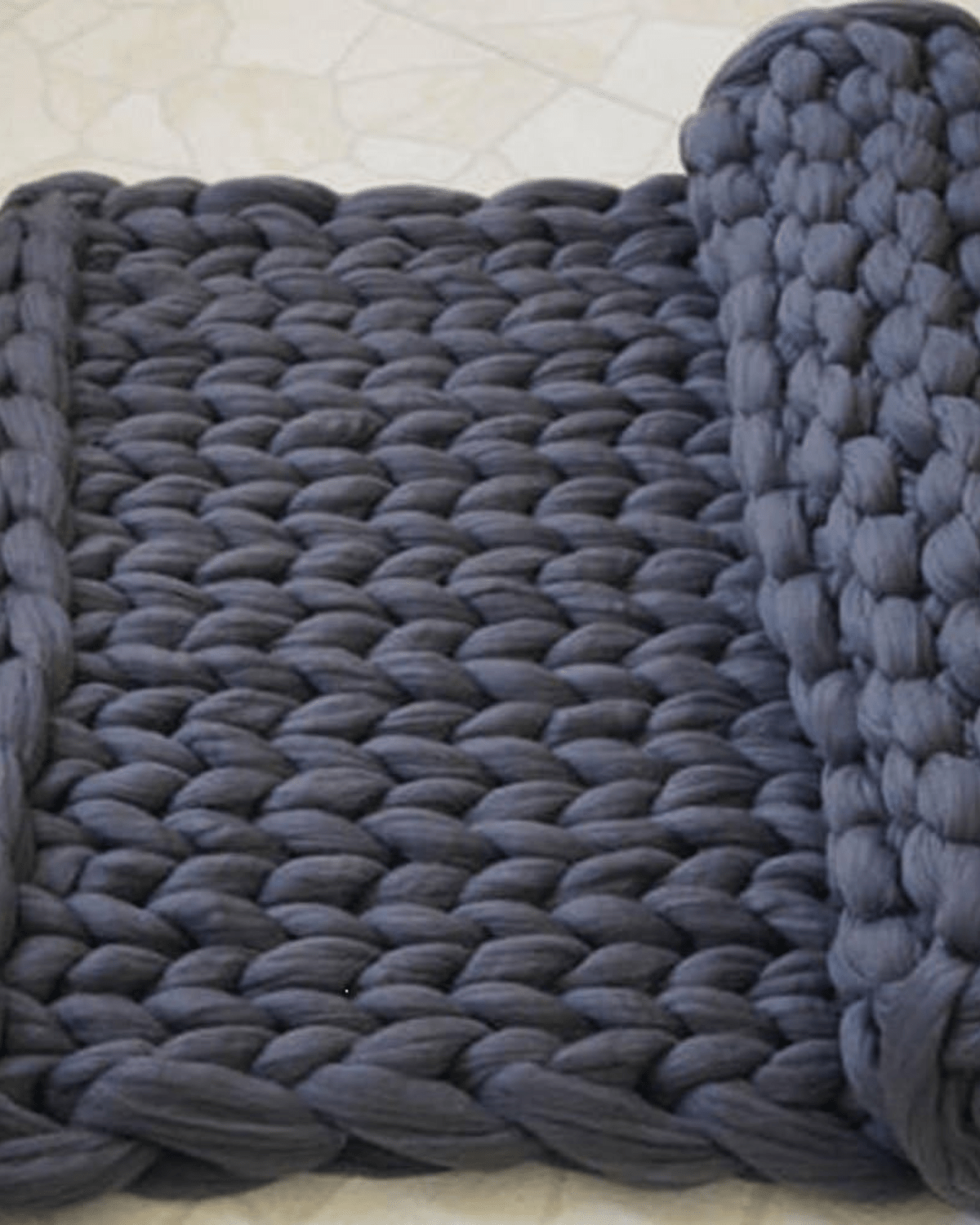 Majesté Luxe – Handgestrickte Kuscheldecke mit Extrastarker Struktur - Bolania