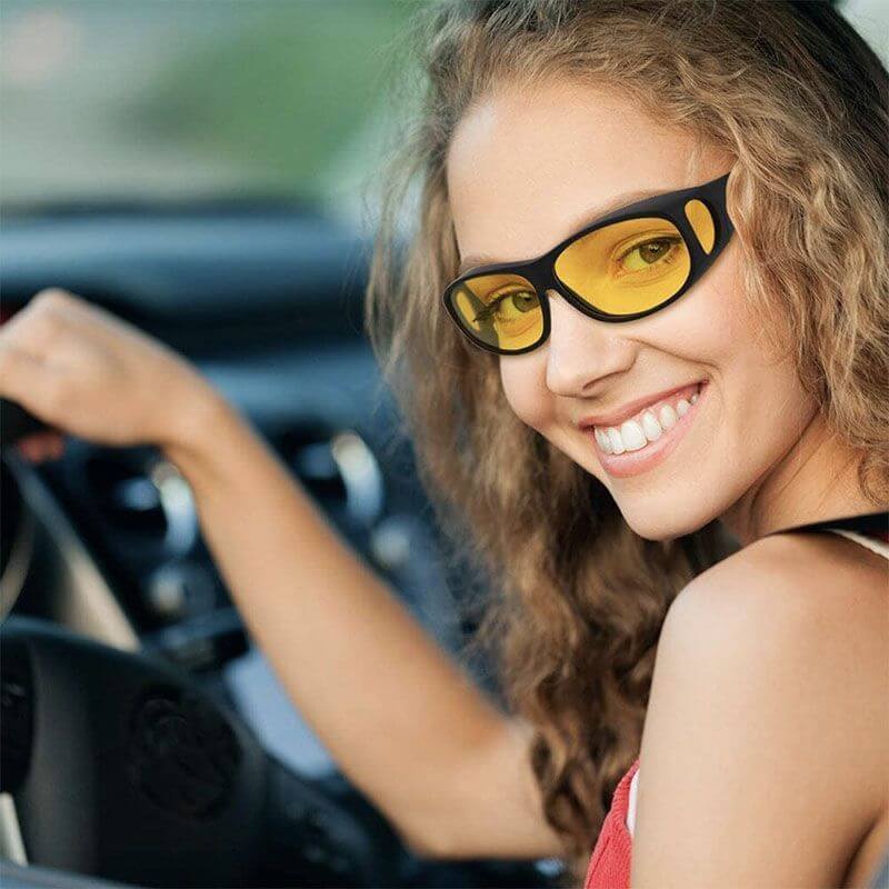 Nachtfahrbrille mit Gelb Getönten Gläsern Anti - Blendung Überzieh - Modell für Brillenträger und Tag - Nacht Funktion - Bolania