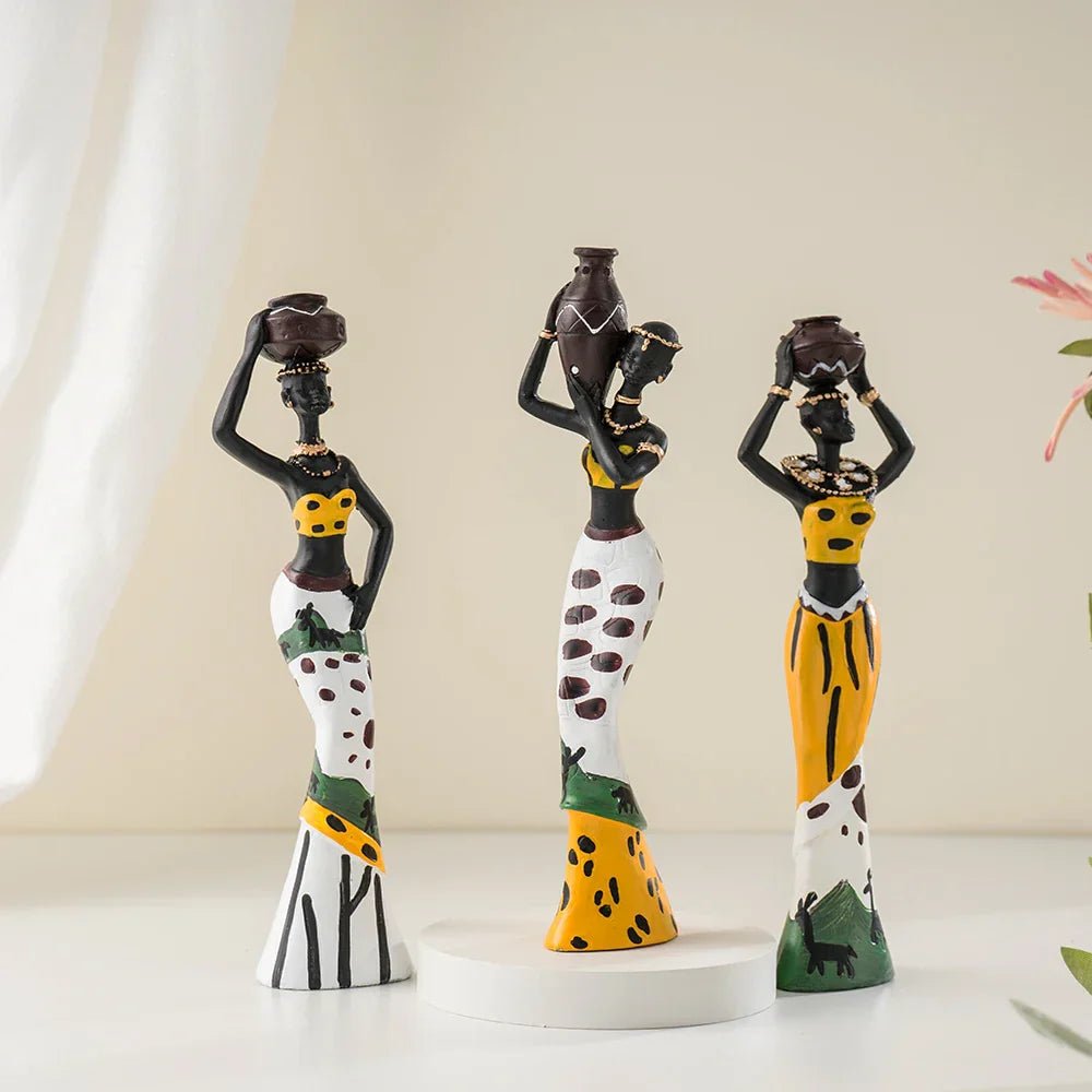 Nayeli Dekorfiguren – Farbige Eleganz mit kunstvoller Note - Bolania