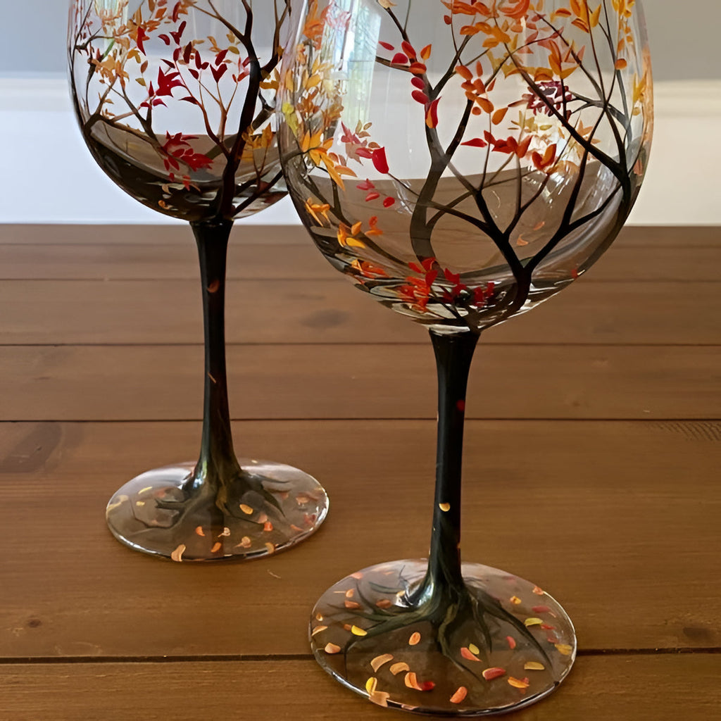 Handbemaltes Stielloses Weinglas mit Winterbaum-Motiv und Roten Vögeln 355ml für Wein und Festliche Anlässe