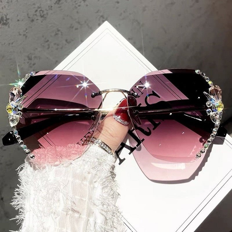 Randlose Sonnenbrille mit Strass - Steinen Übergroße Geometrische Gläser mit Verlaufstönung UV400 - Schutz für Damen - Bolania