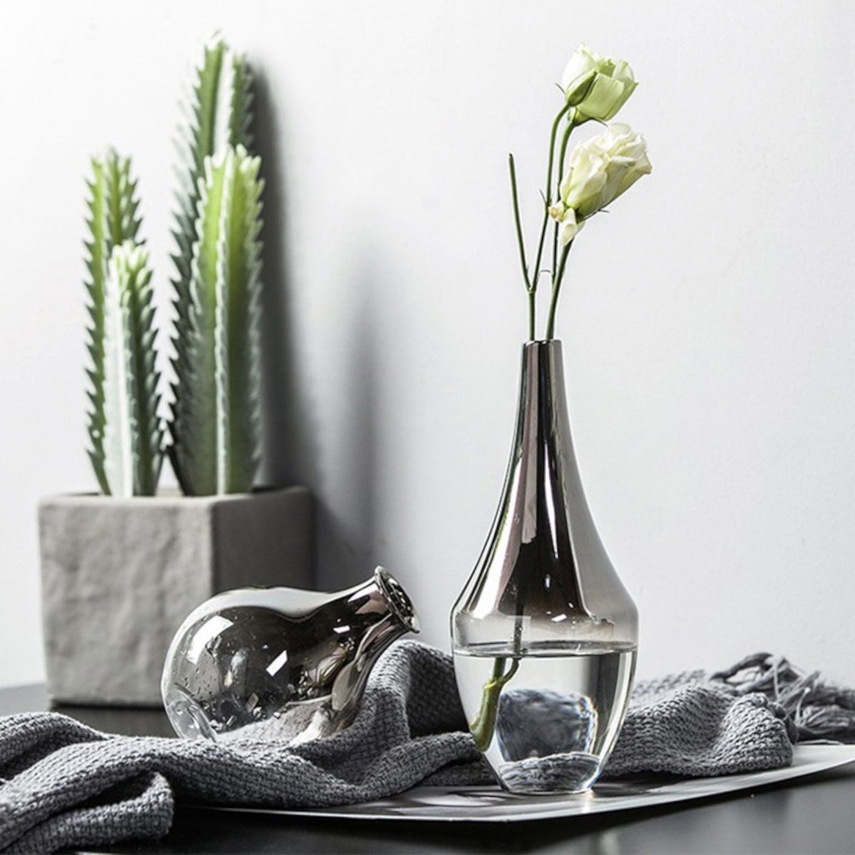 Glass Vase with Metallic Gradient, Narrow Neck, for Single Stems and Dried Flowers