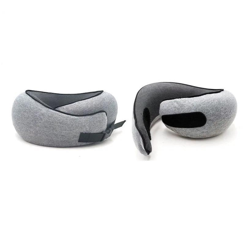 Reisekissen aus Memory Foam Ergonomisch mit Klettverschluss und Trage - Tasche zum Komprimieren für Flugzeug Auto und Zug 31x26x14 cm - Bolania