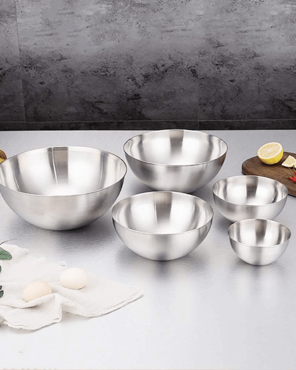 Stahlvera Schüsseln – Elegantes 5er - Set für Perfektes Mixen - Bolania