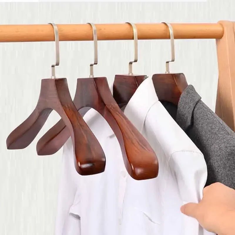 Sylvan Holz - Kleiderbügel – Skulpturale Eleganz für Anzug & Mantel - Bolania