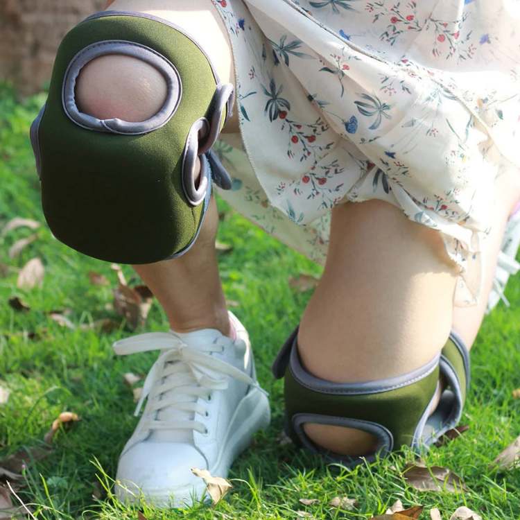 Adjustable Knee Pads with Thick Foam Padding and Double Velcro Straps for Gardening, DIY, and Cleaning